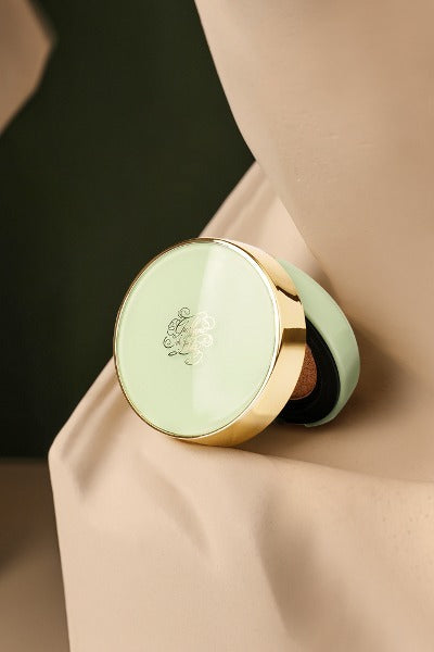 PETIT CUSHION de LUNAR EXCELLENCE